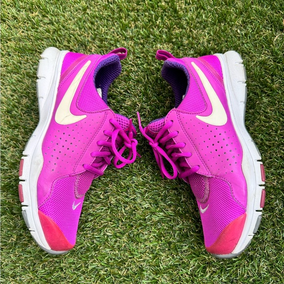2012 Womens Nike In Season TR Purple/White Running Shoes! Size 6 US 36.5 EU - Picture 3 of 7